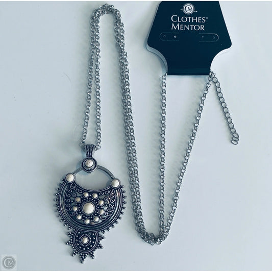 Necklace Pendant By Clothes Mentor