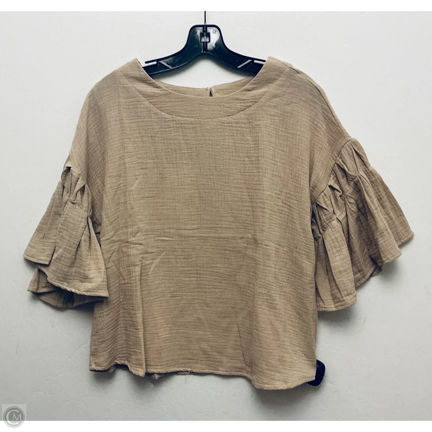 Top Short Sleeve By New In In Brown, Size: M
