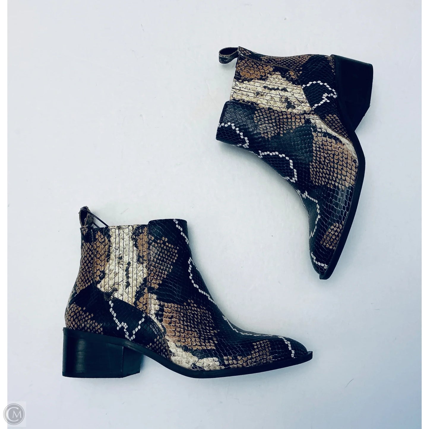 Boots Ankle Flats By Crown Vintage In Snakeskin Print, Size: 8