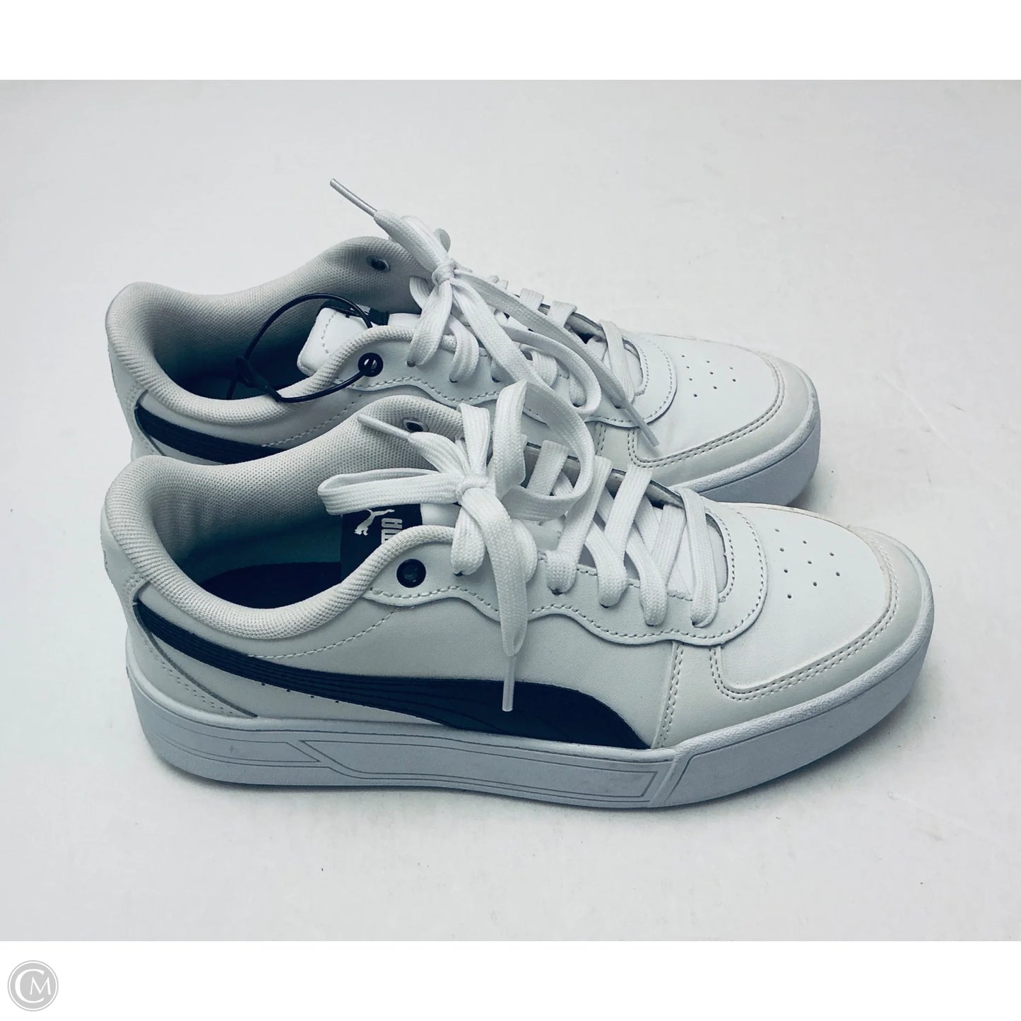 Shoes Athletic By Puma In White, Size: 7.5