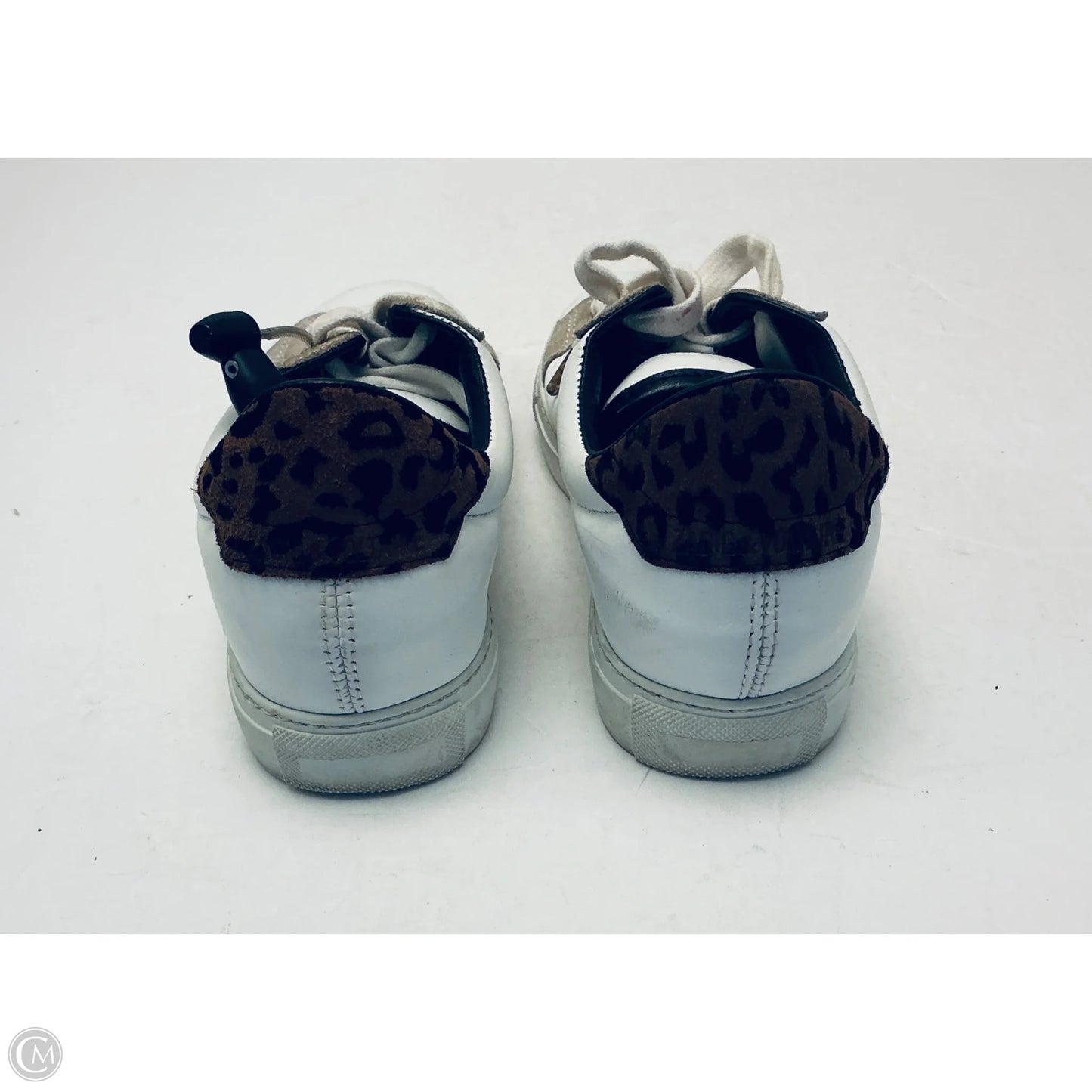 Shoes Sneakers By Cmb In White, Size: 6