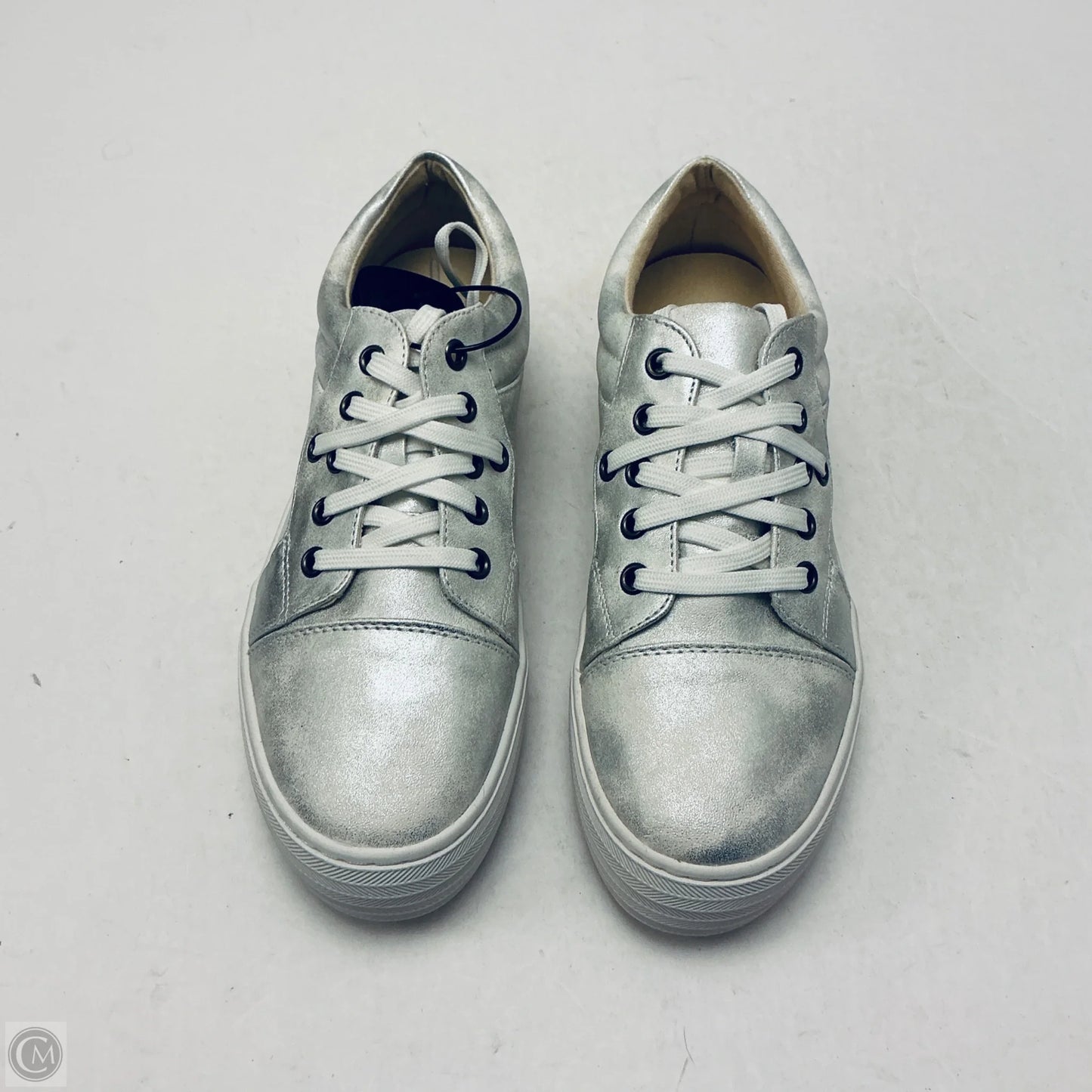 Shoes Sneakers By Corkys In Silver, Size: 8