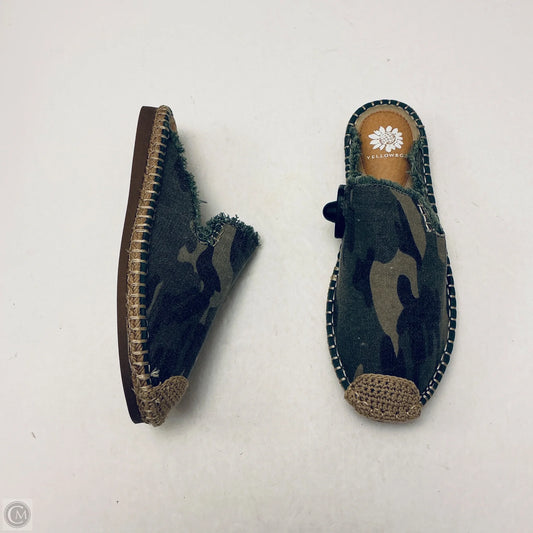 Sandals Flats By Yellow Box In Camouflage Print, Size: 8