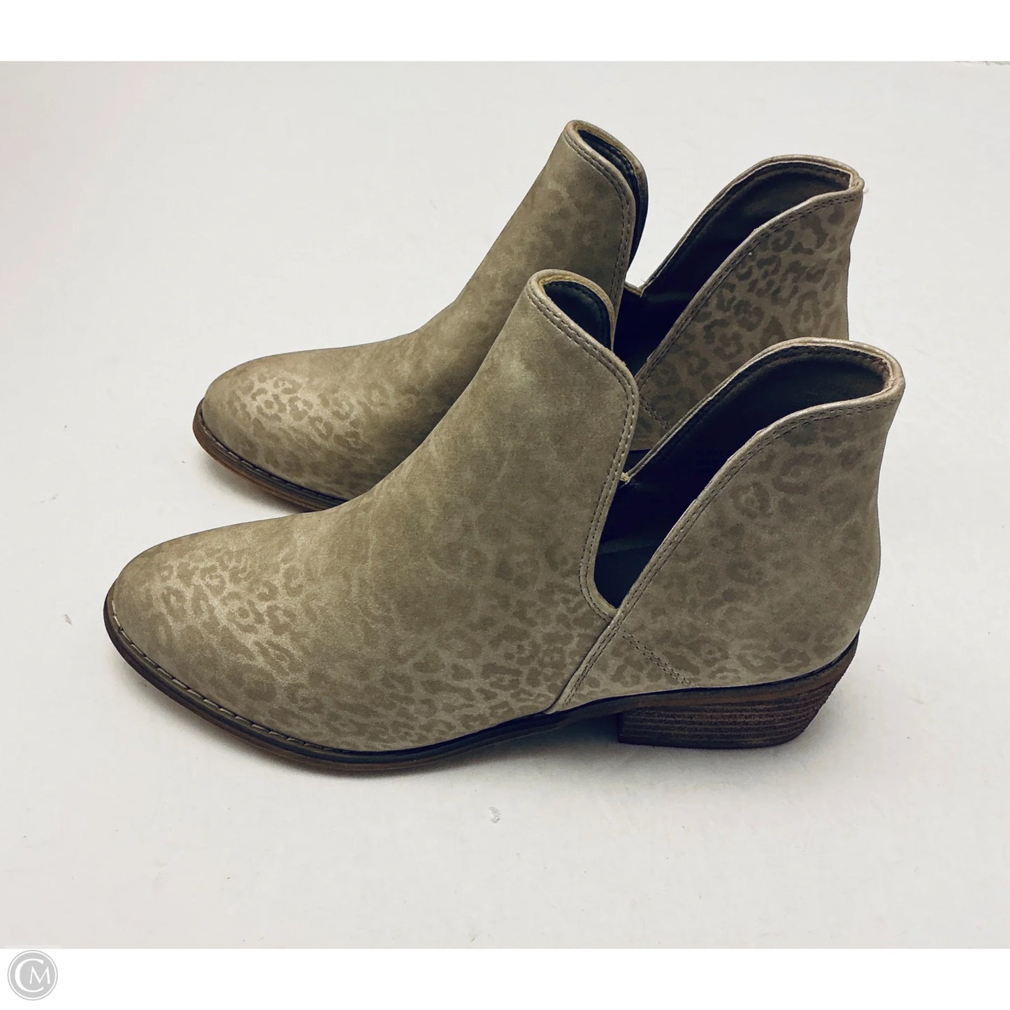 Boots Ankle Flats By Corkys In Animal Print, Size: 8