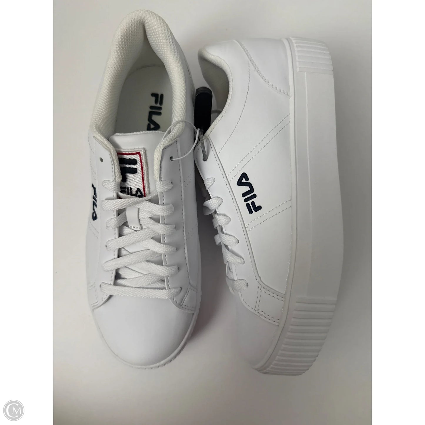 Shoes Sneakers By Fila In White, Size: 9