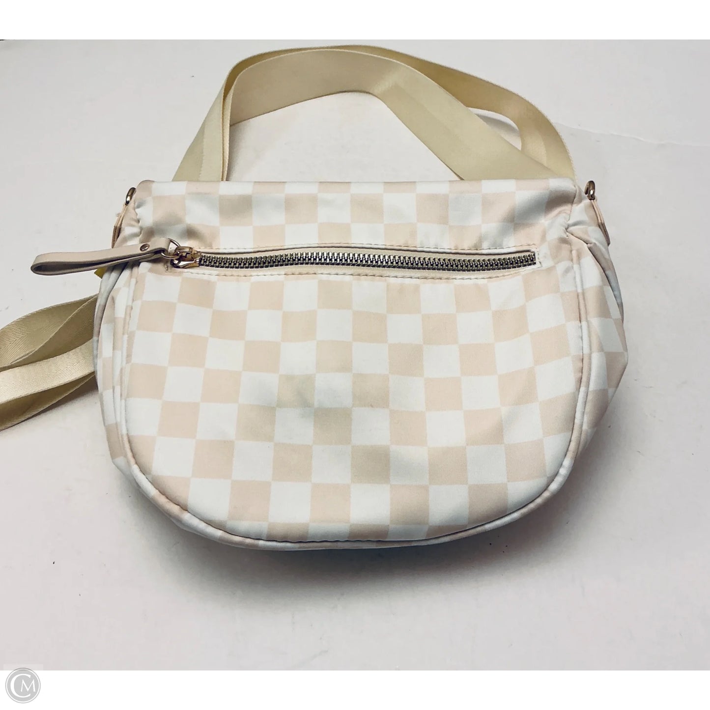 Crossbody By Clothes Mentor, Size: Medium