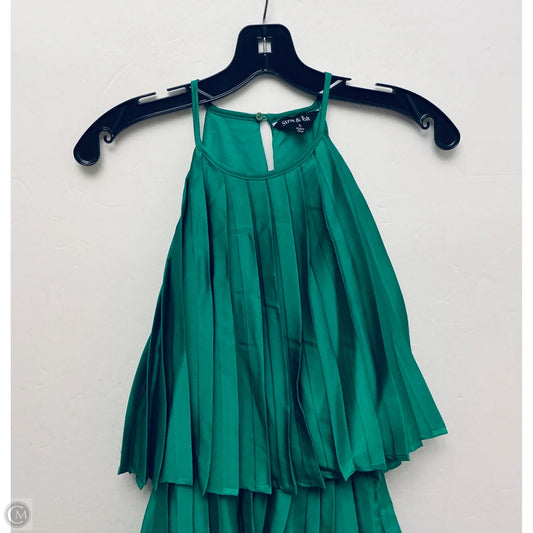 Dress Casual Short By Strut & Bolt In Green, Size: S
