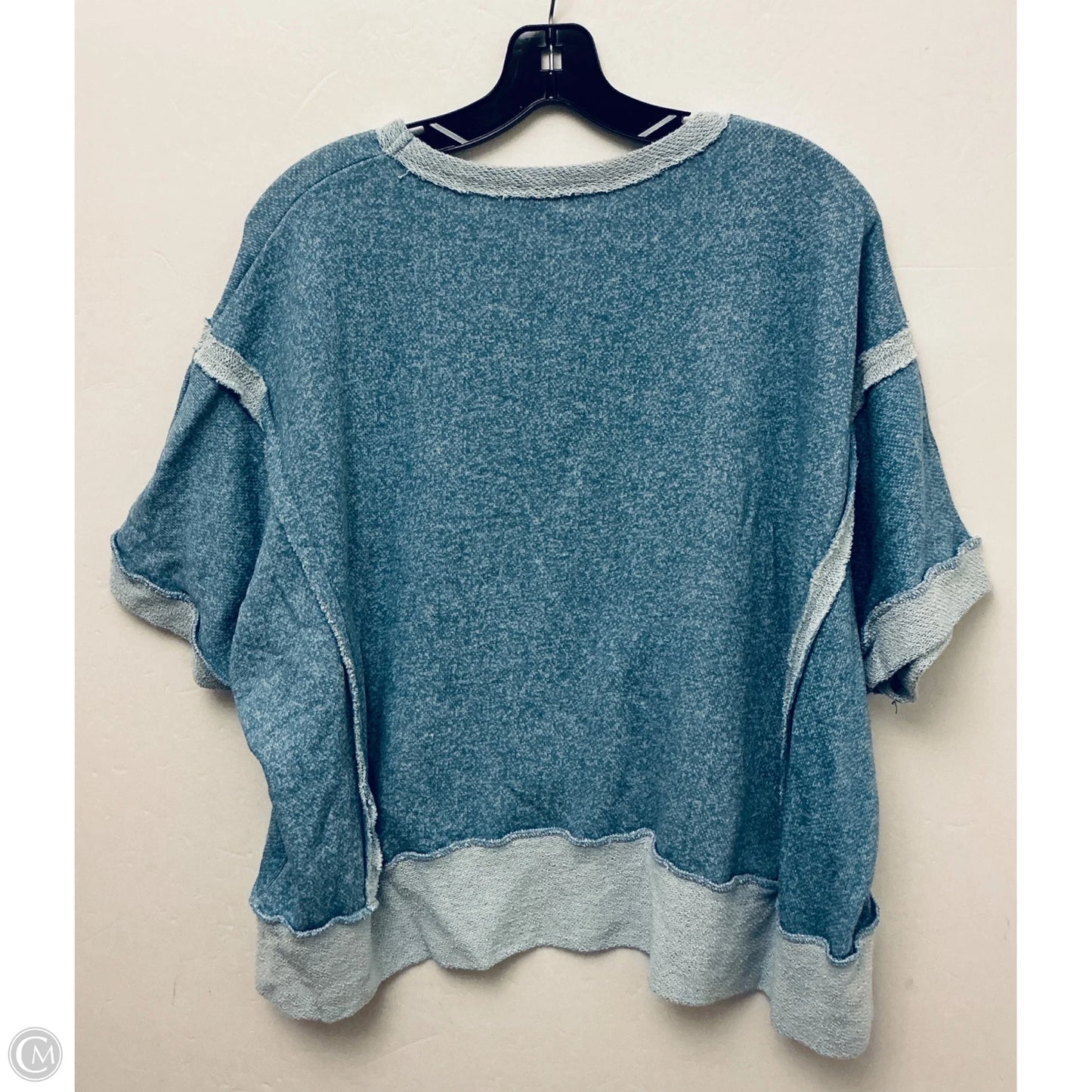 Top Short Sleeve By Urban Daizy In Blue, Size: L