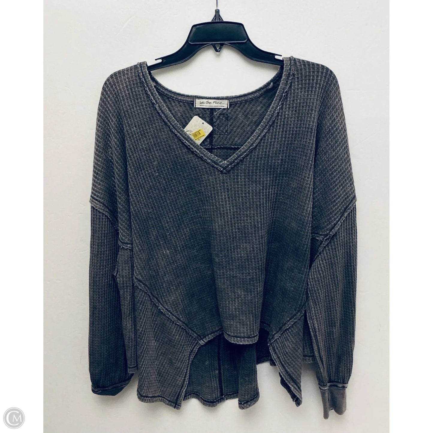 Top Long Sleeve By We The Free In Grey, Size: M