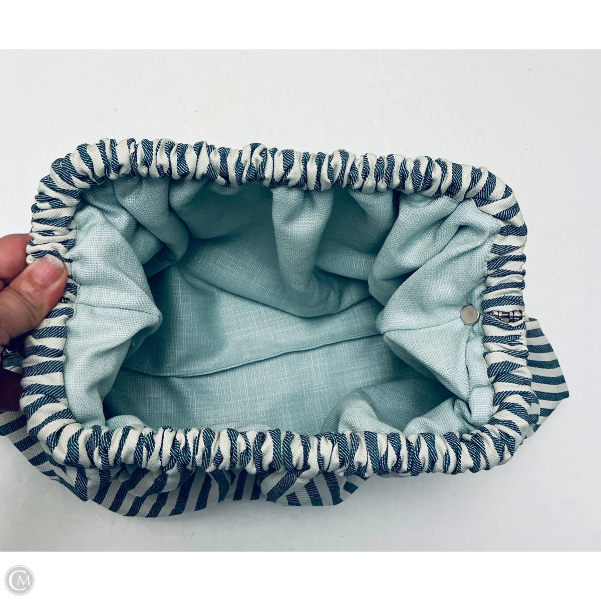 Clutch By Clothes Mentor, Size: Large