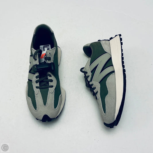 Shoes Sneakers By New Balance In Green, Size: 7