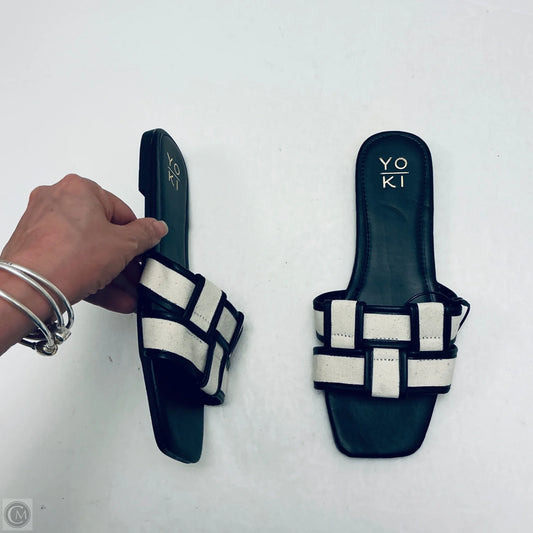 Sandals Flats By Yoki In Checkered Pattern, Size: 8