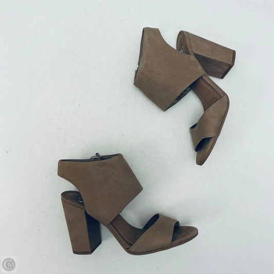 Sandals Heels Block By Gianni Bini In Brown, Size: 9