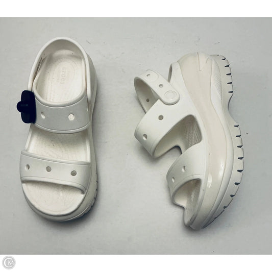 Sandals Heels Block By Crocs In White, Size: 7