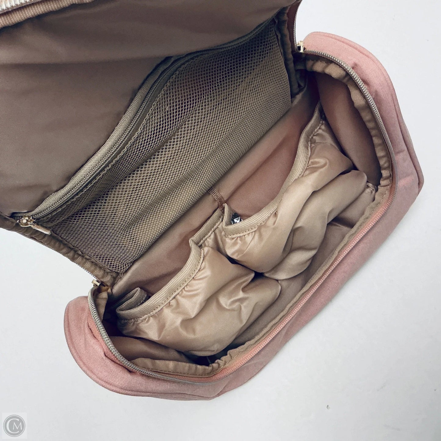 Makeup Bag By Clothes Mentor, Size: Medium