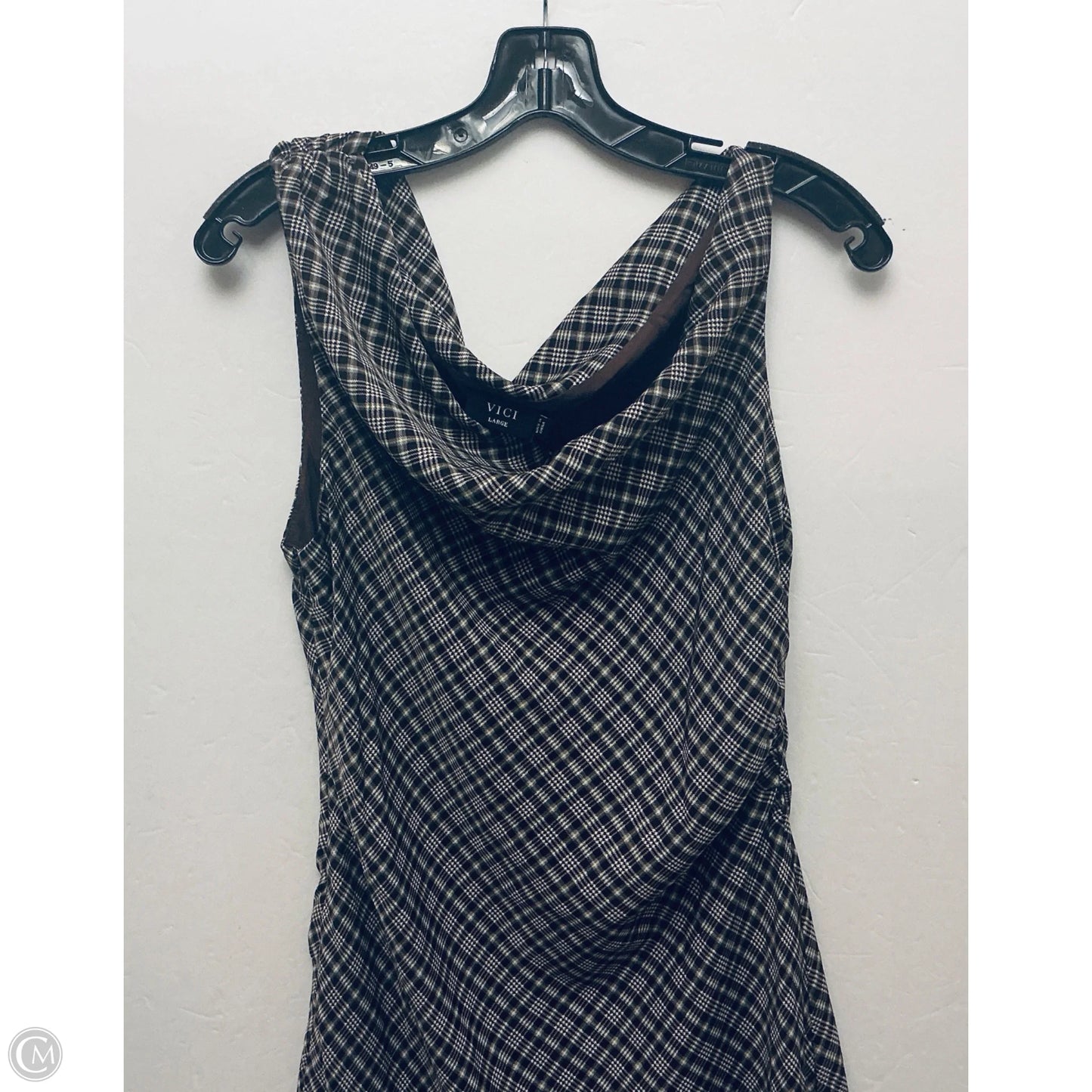 Dress Casual Short By Vici In Plaid Pattern, Size: L