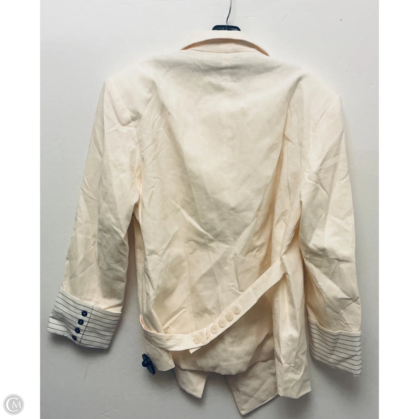 Blazer By Clothes Mentor In Cream, Size: M