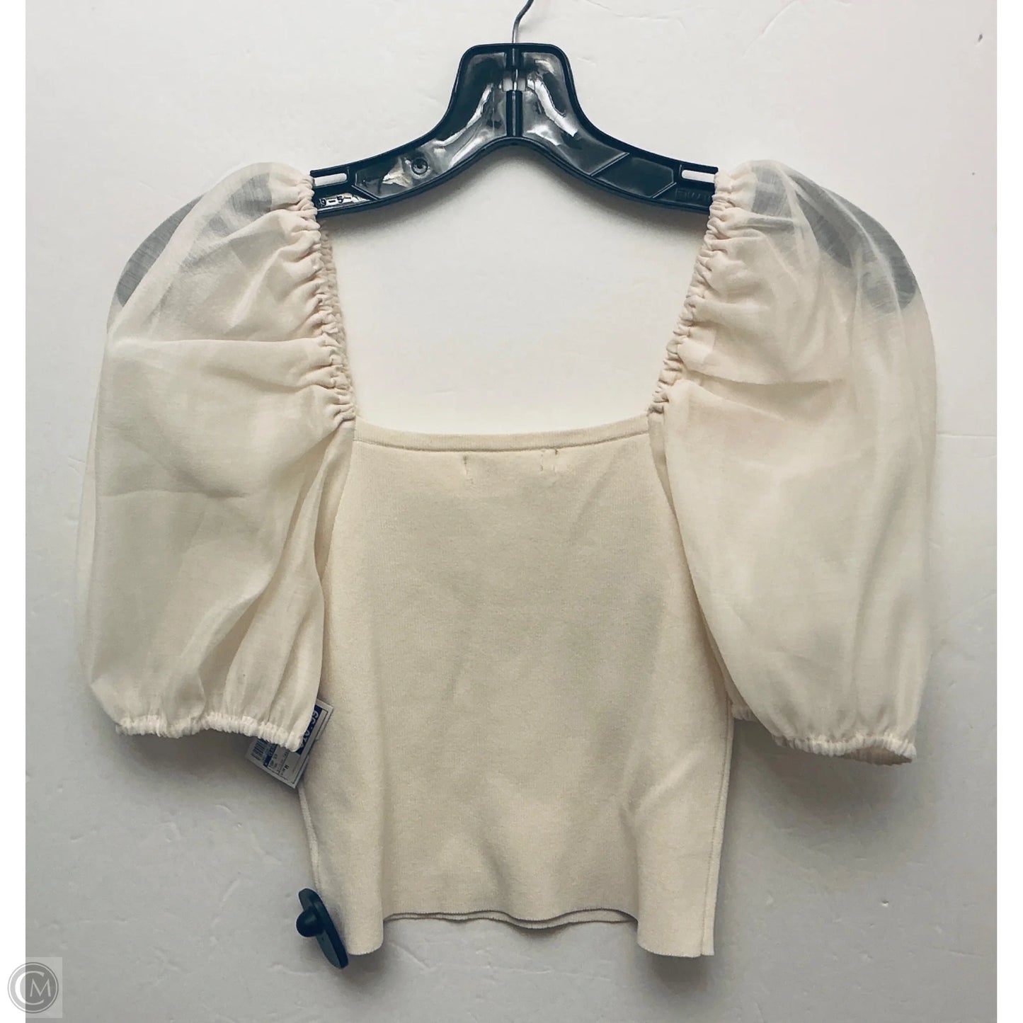 Top Short Sleeve By Clothes Mentor In Tan, Size: M