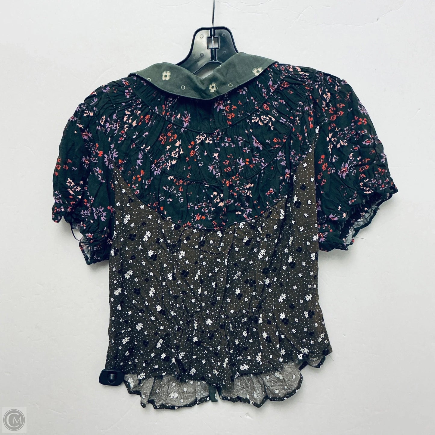 Top Short Sleeve By Free People In Green, Size: M