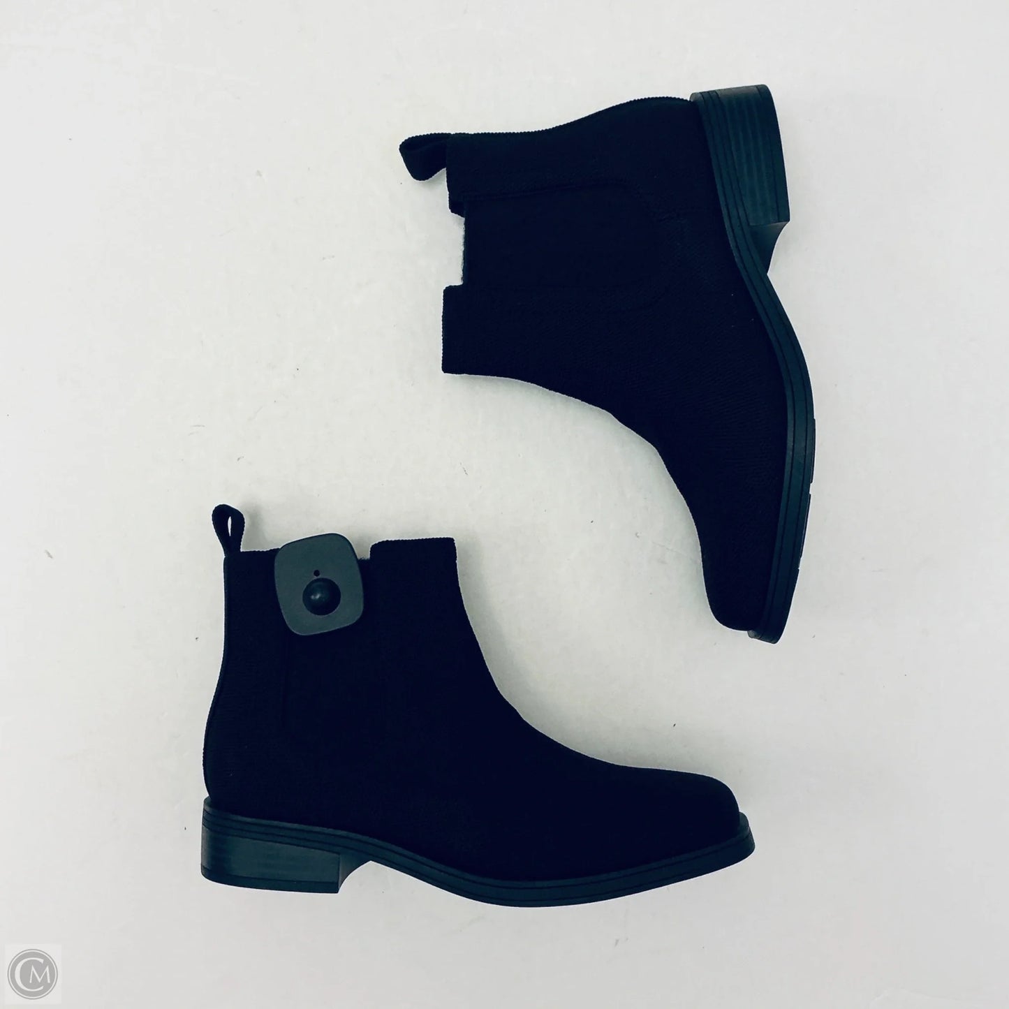 Boots Ankle Flats By Vivaia In Black, Size: 7