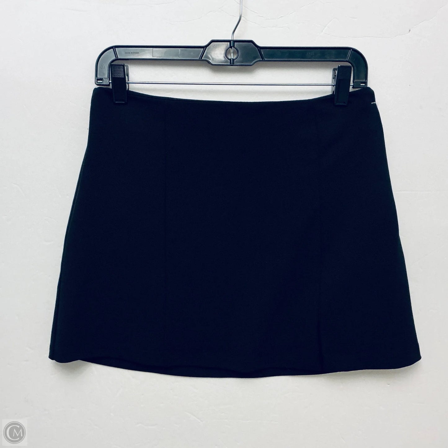 Skirt Mini & Short By Forever 21 In Black, Size: M