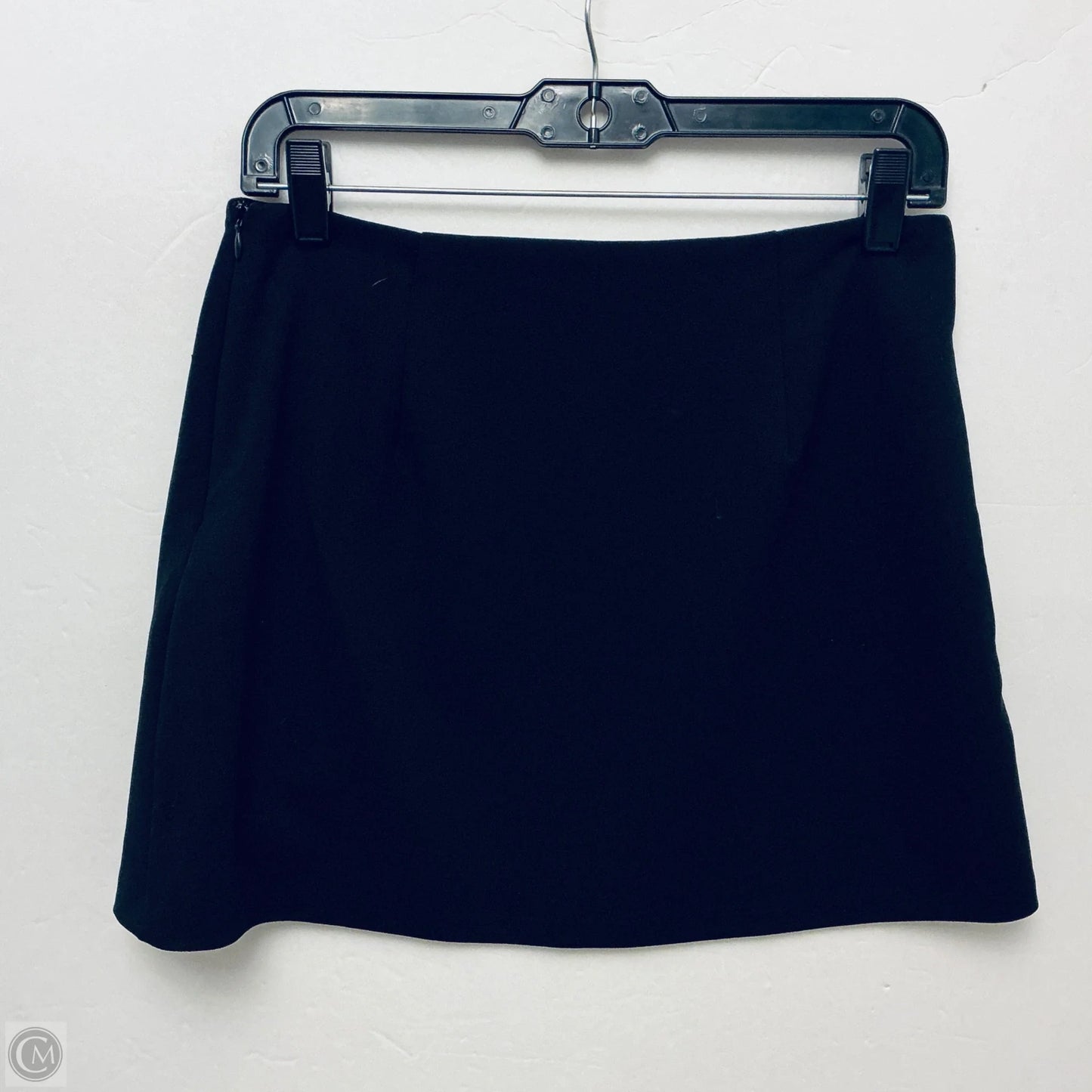 Skirt Mini & Short By Forever 21 In Black, Size: M