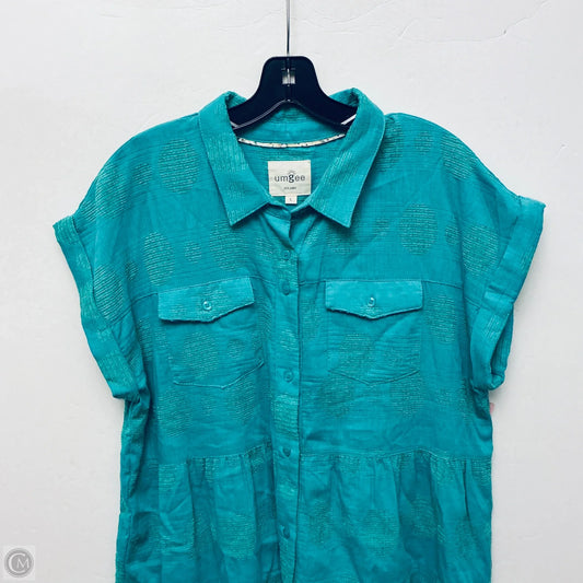 Dress Casual Short By Umgee In Green, Size: L