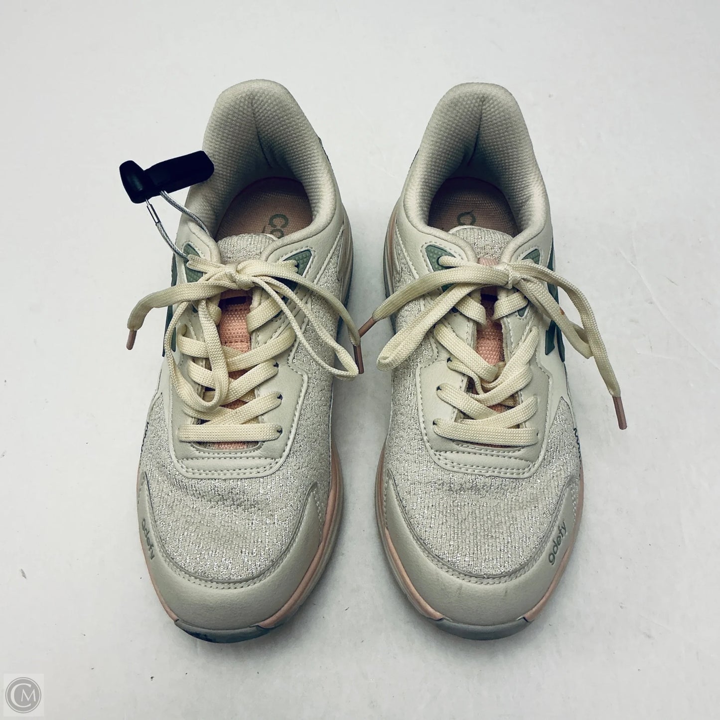 Shoes Athletic By Clothes Mentor In Cream, Size: 6.5