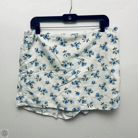 Skort By Old Navy In White, Size: L