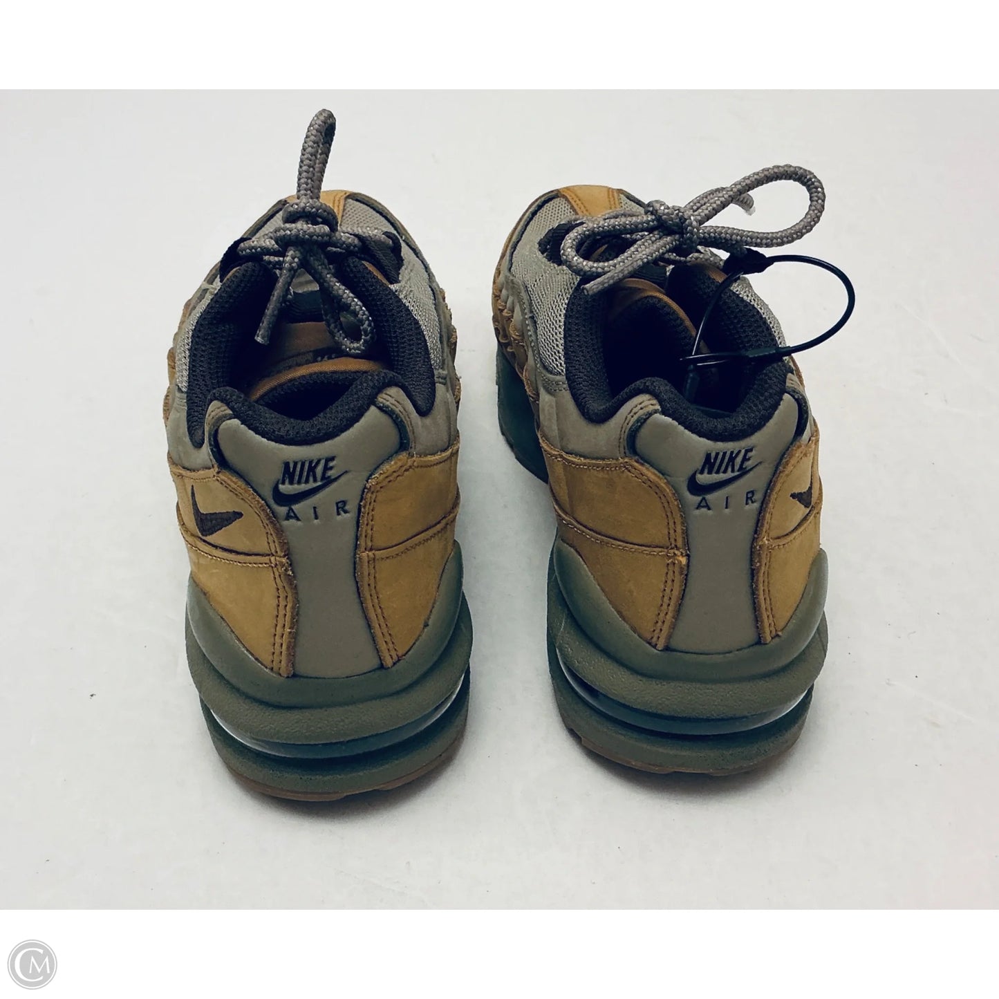 Shoes Sneakers By Nike In Brown, Size: 6