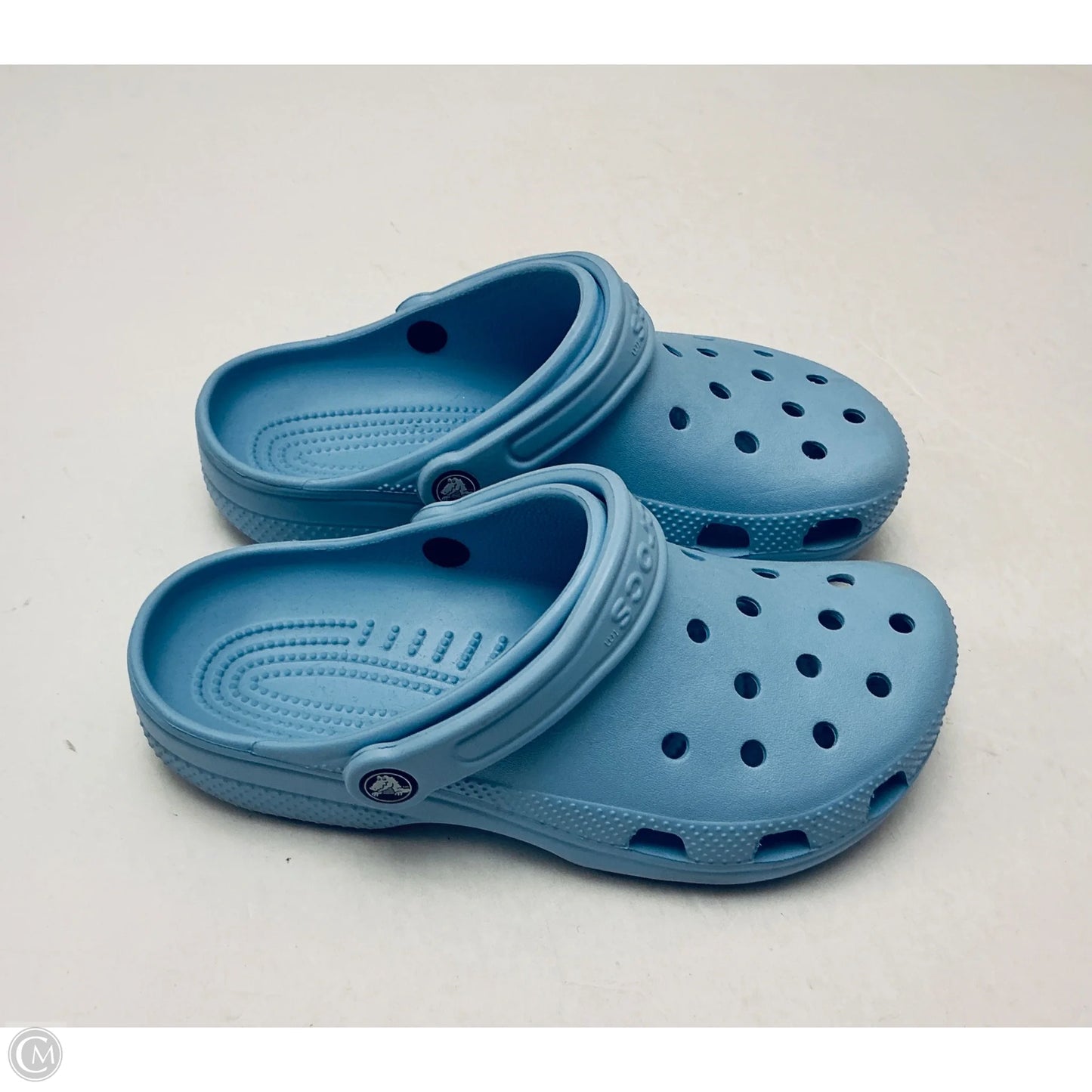 Shoes Flats By Crocs In Blue, Size: 7