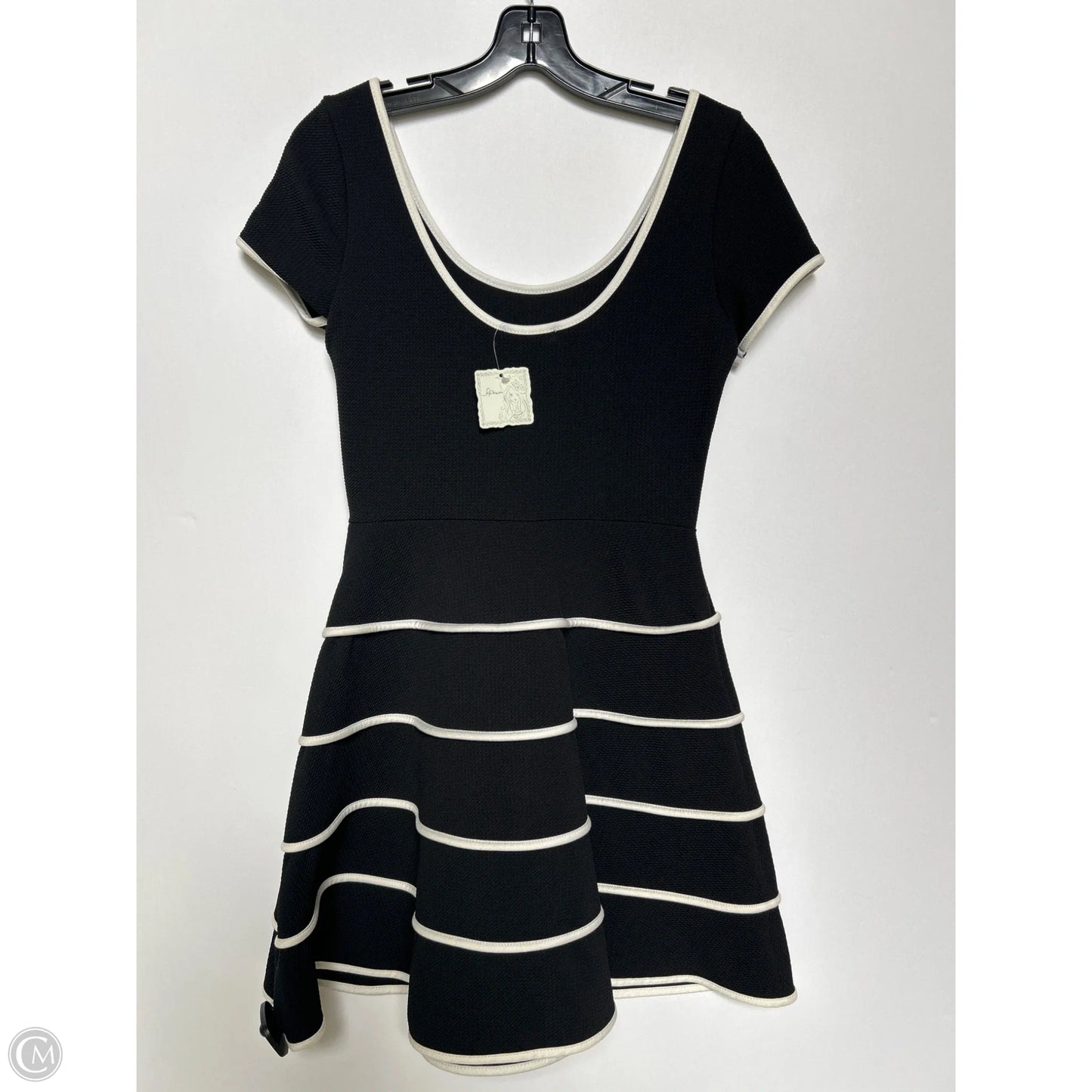 Dress Casual Short By Soprano In Black, Size: L