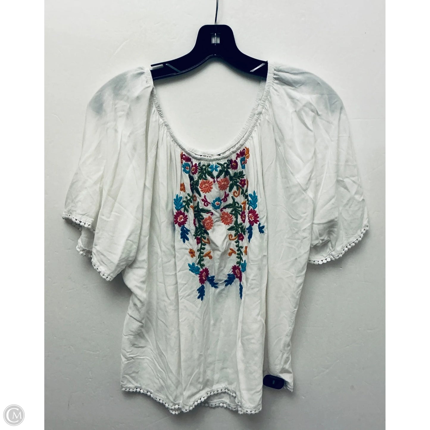 Top Short Sleeve By Ariat In White, Size: M
