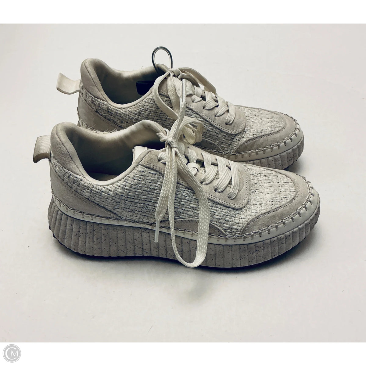 Shoes Sneakers By Universal Thread In White, Size: 7.5