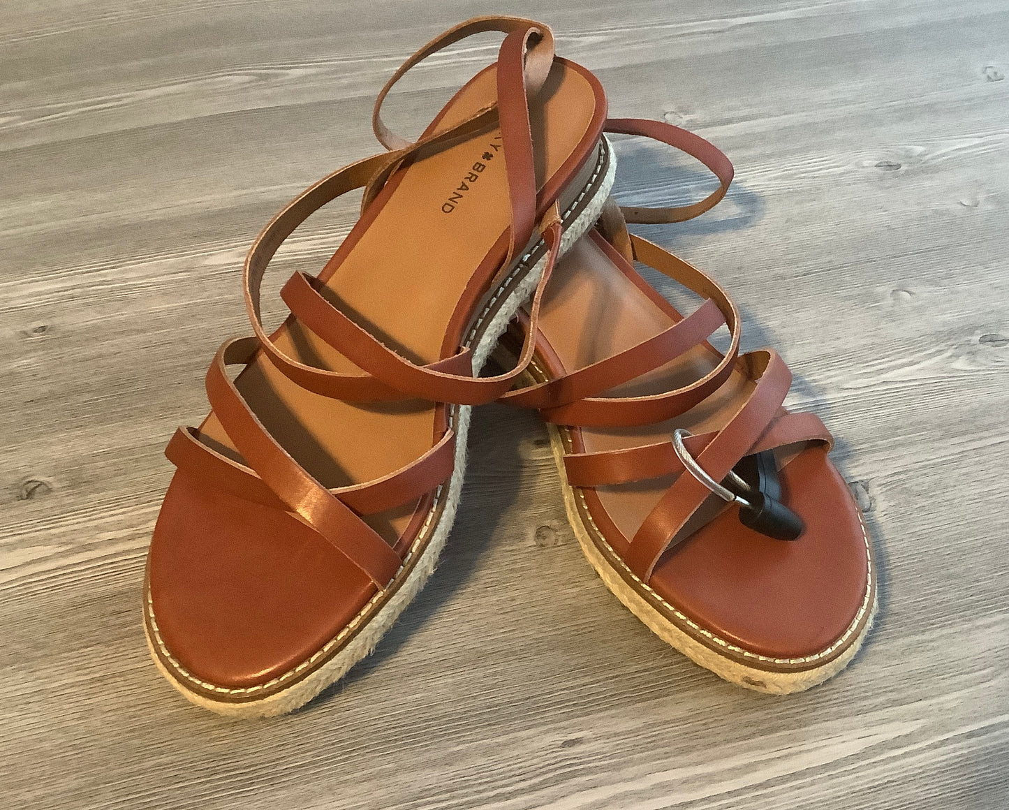 Red Sandals Flats Lucky Brand, Size 9