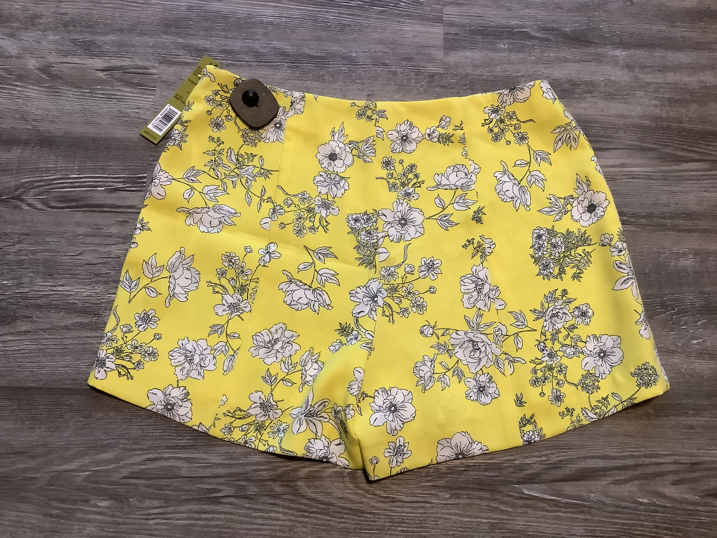 Yellow Shorts Giani Bernini, Size M