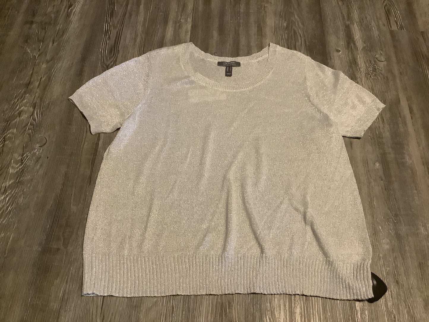 Top Short Sleeve By Lisa Rinna In Silver, Size: M