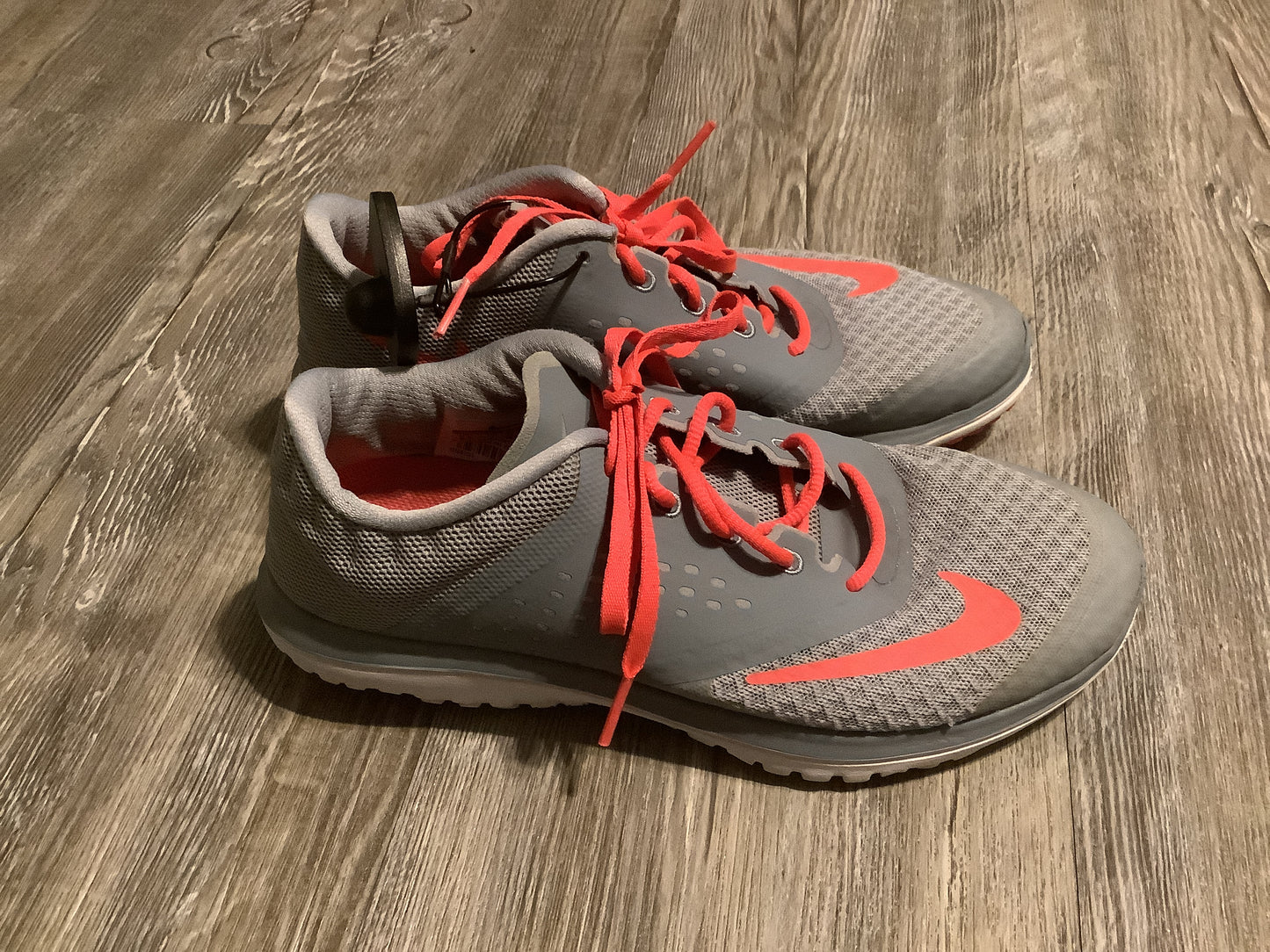 Shoes Athletic By Nike In Grey, Size: 6.5