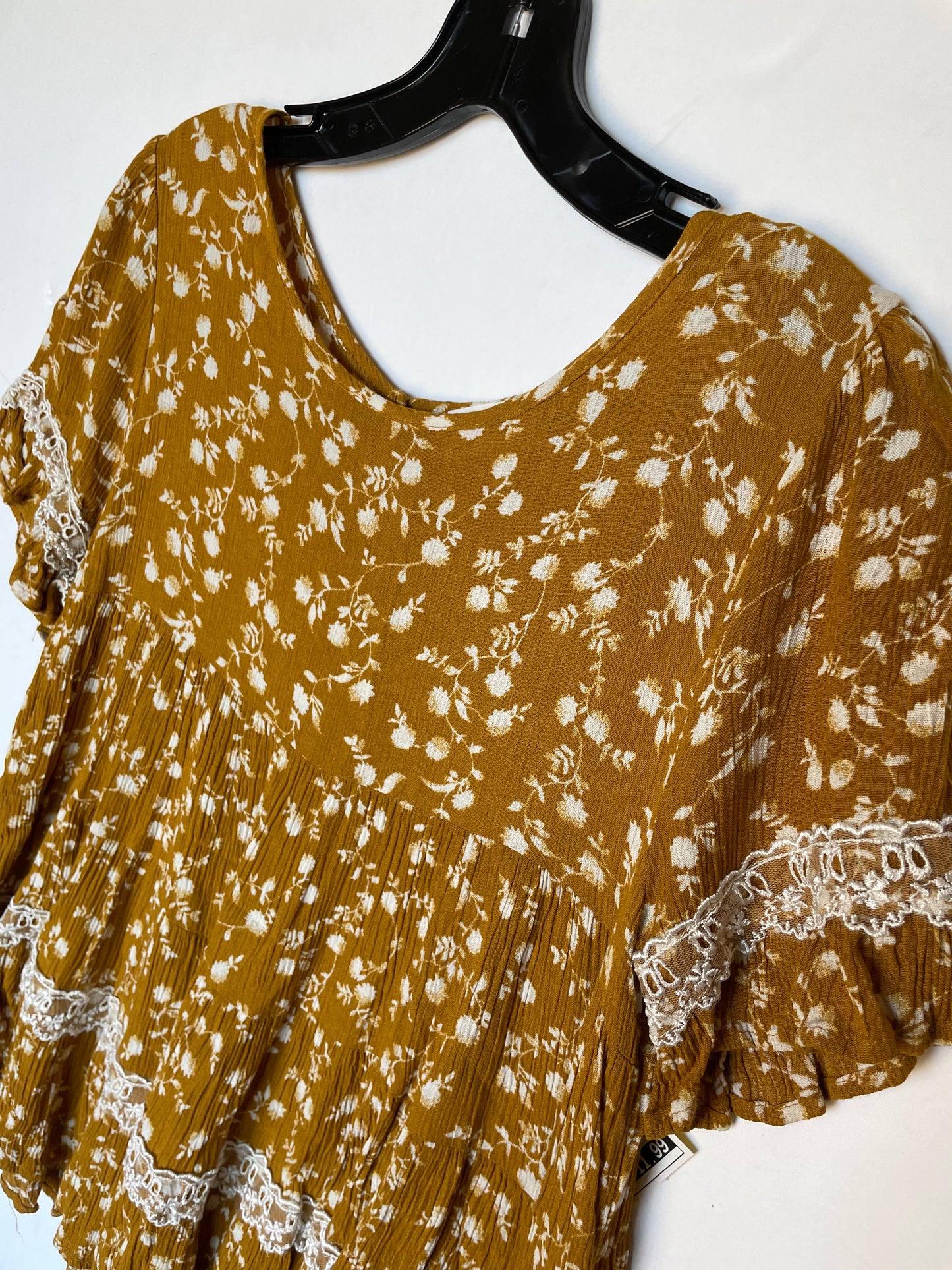 Top Short Sleeve By Bohme In Yellow, Size: Xs