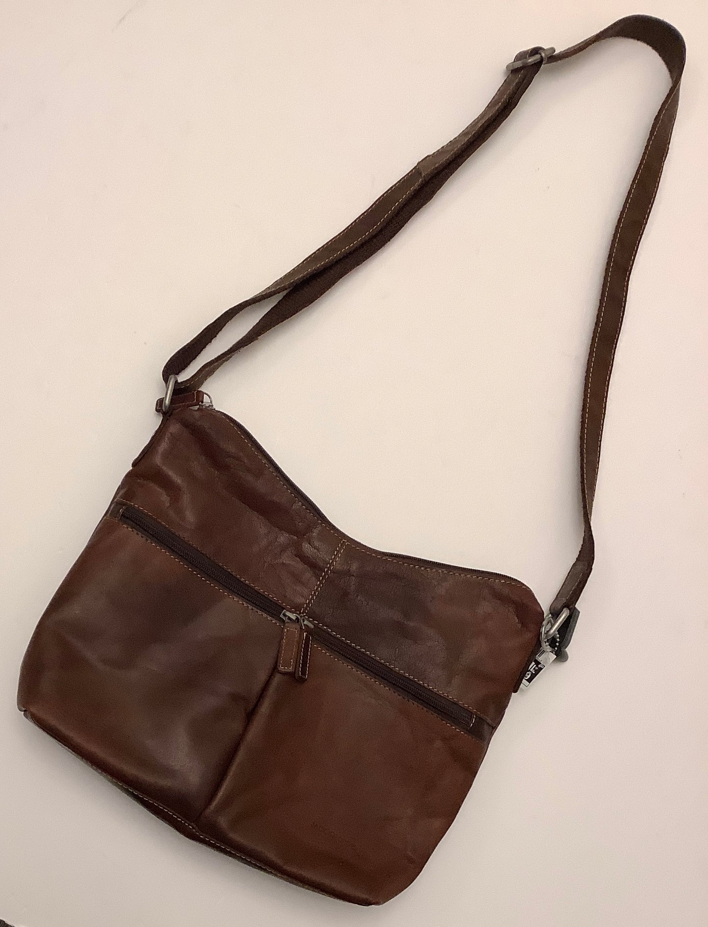 Crossbody Leather By Clothes Mentor, Size: Medium