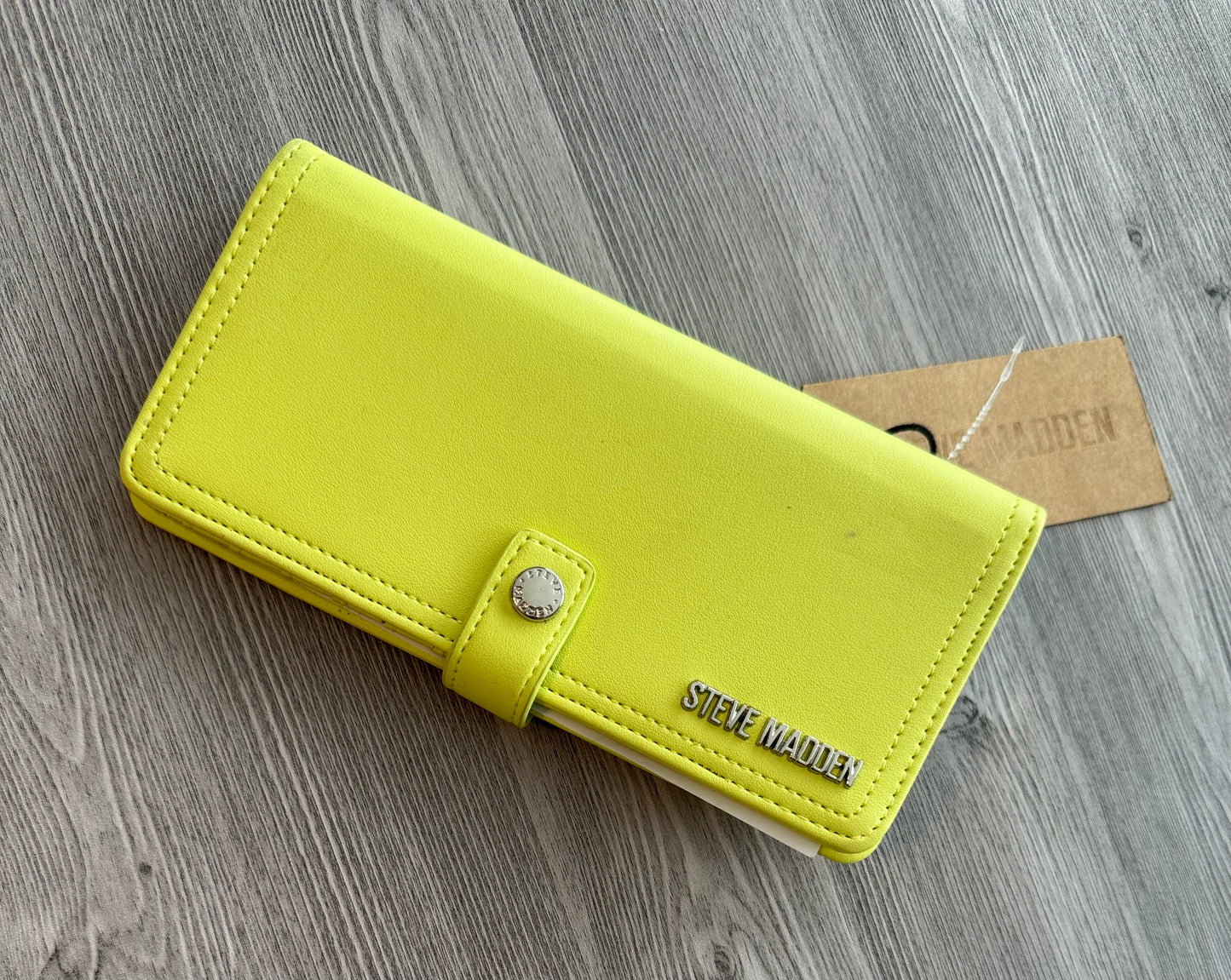 Wallet By Steve Madden  Size: Small