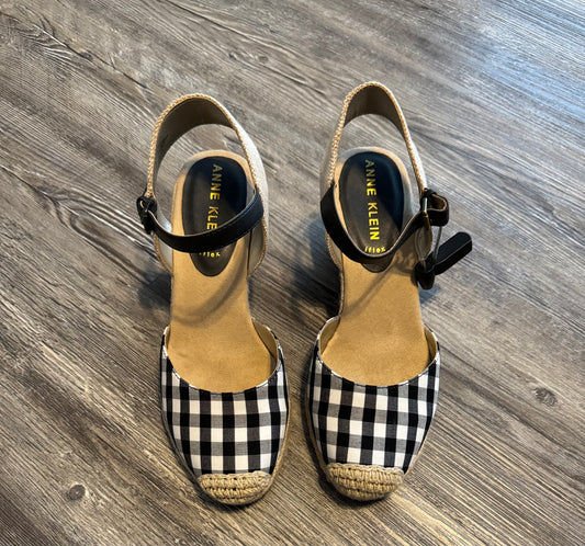 Shoes Heels Block By Anne Klein  Size: 8