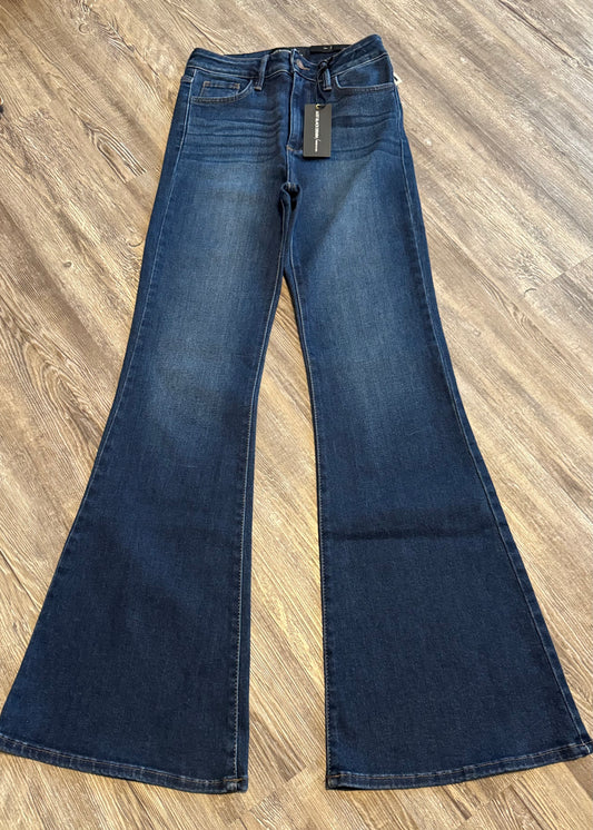 Jeans Flared By Clothes Mentor  Size: 4