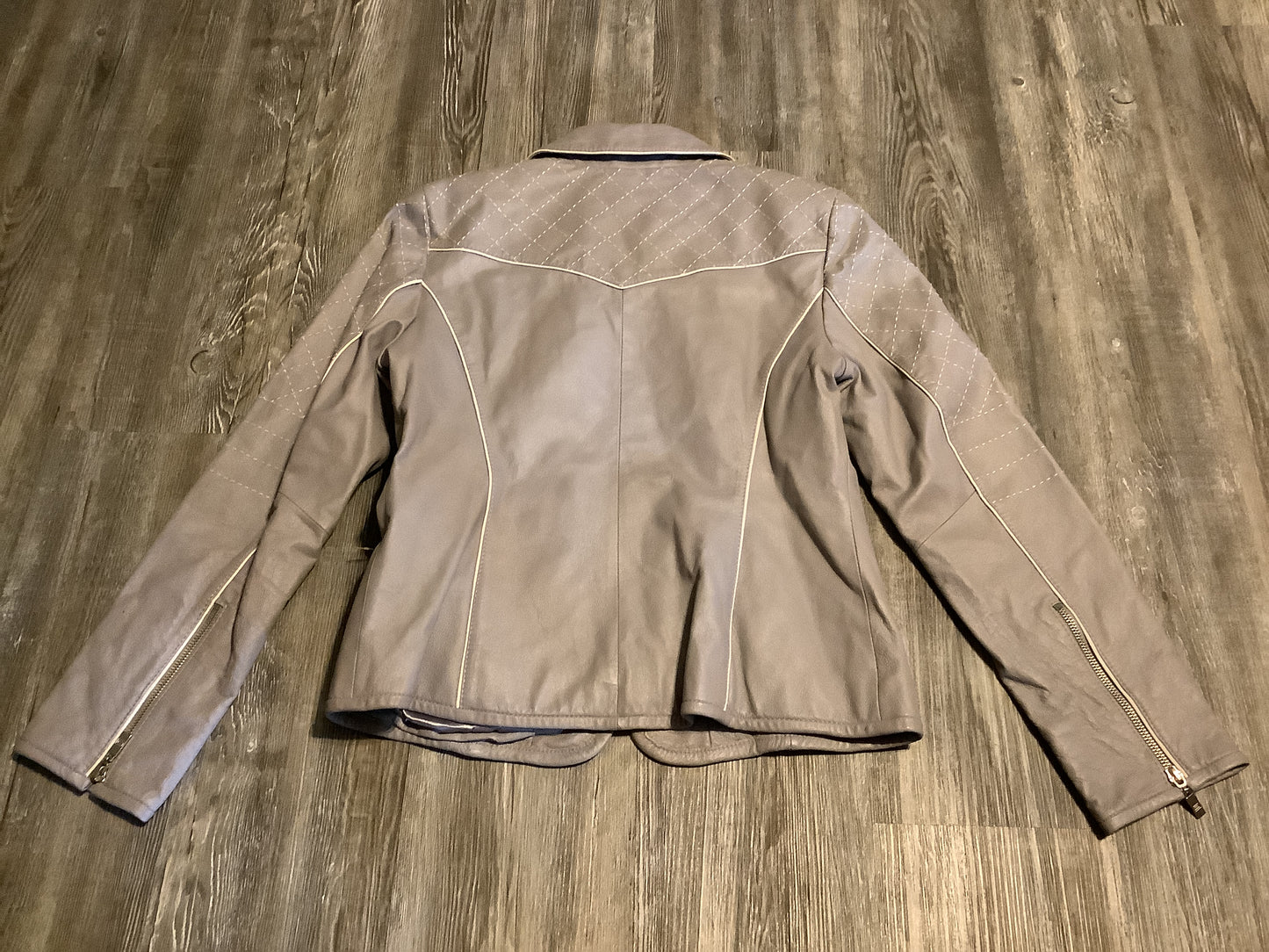 Jacket Leather By Pamela Mccoy In Grey, Size: S