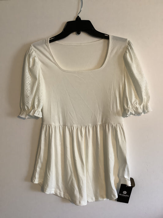 Top Short Sleeve By Clothes Mentor In White, Size: S