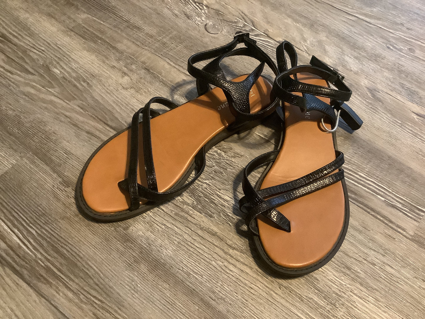 Black Sandals Flats Clothes Mentor, Size 8