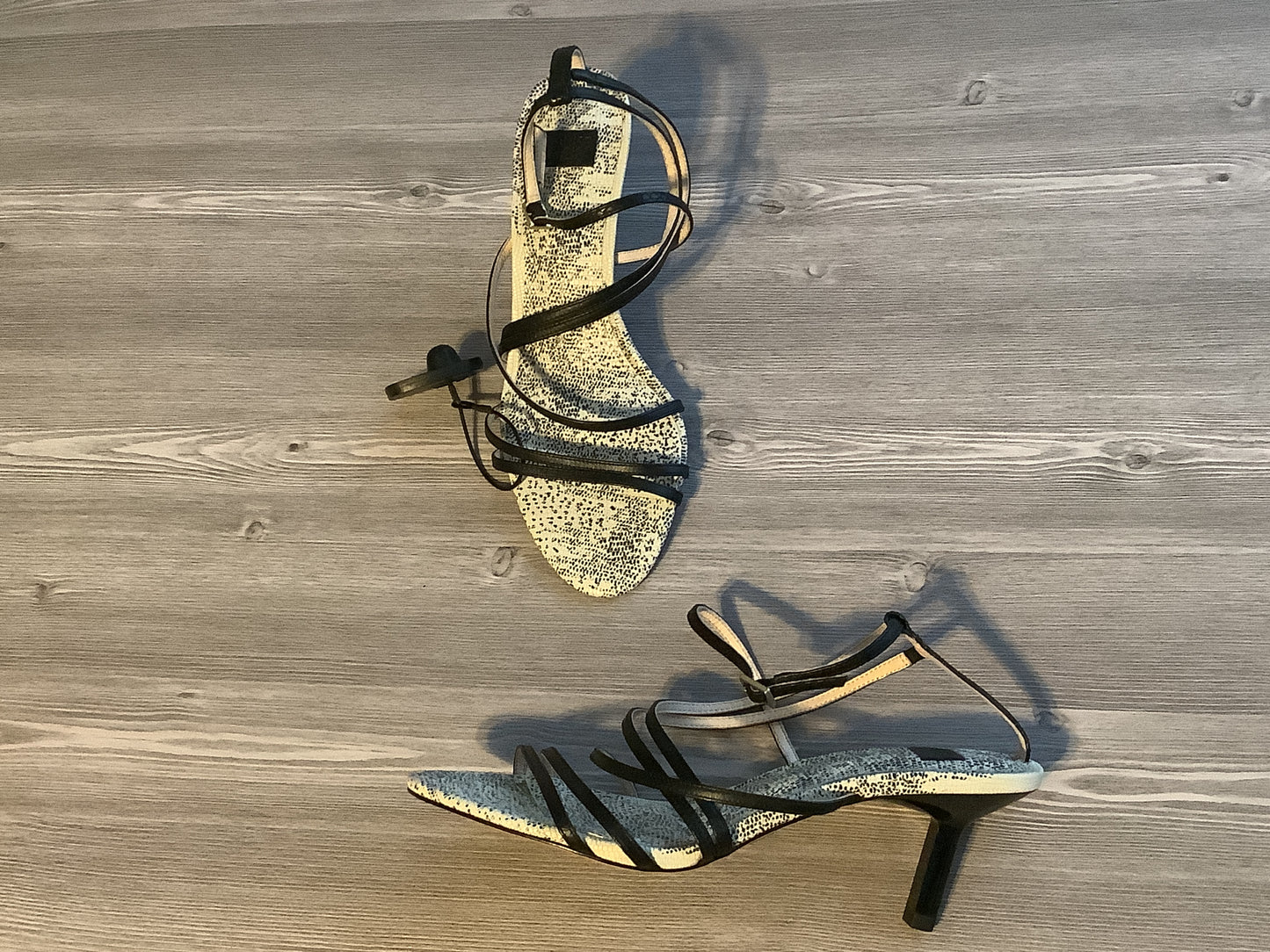 Black Sandals Heels Kitten Louise Et Cie, Size 8.5