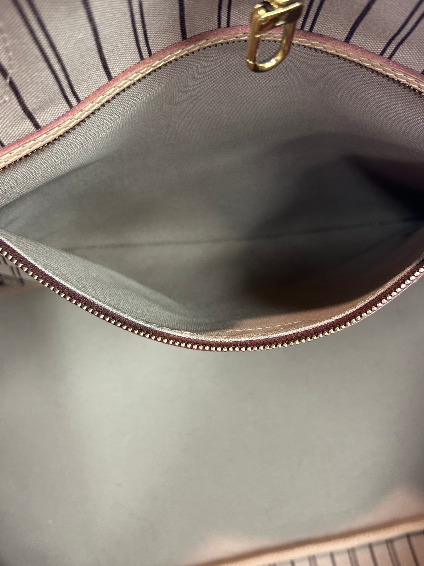 Handbag Luxury Designer By Louis Vuitton