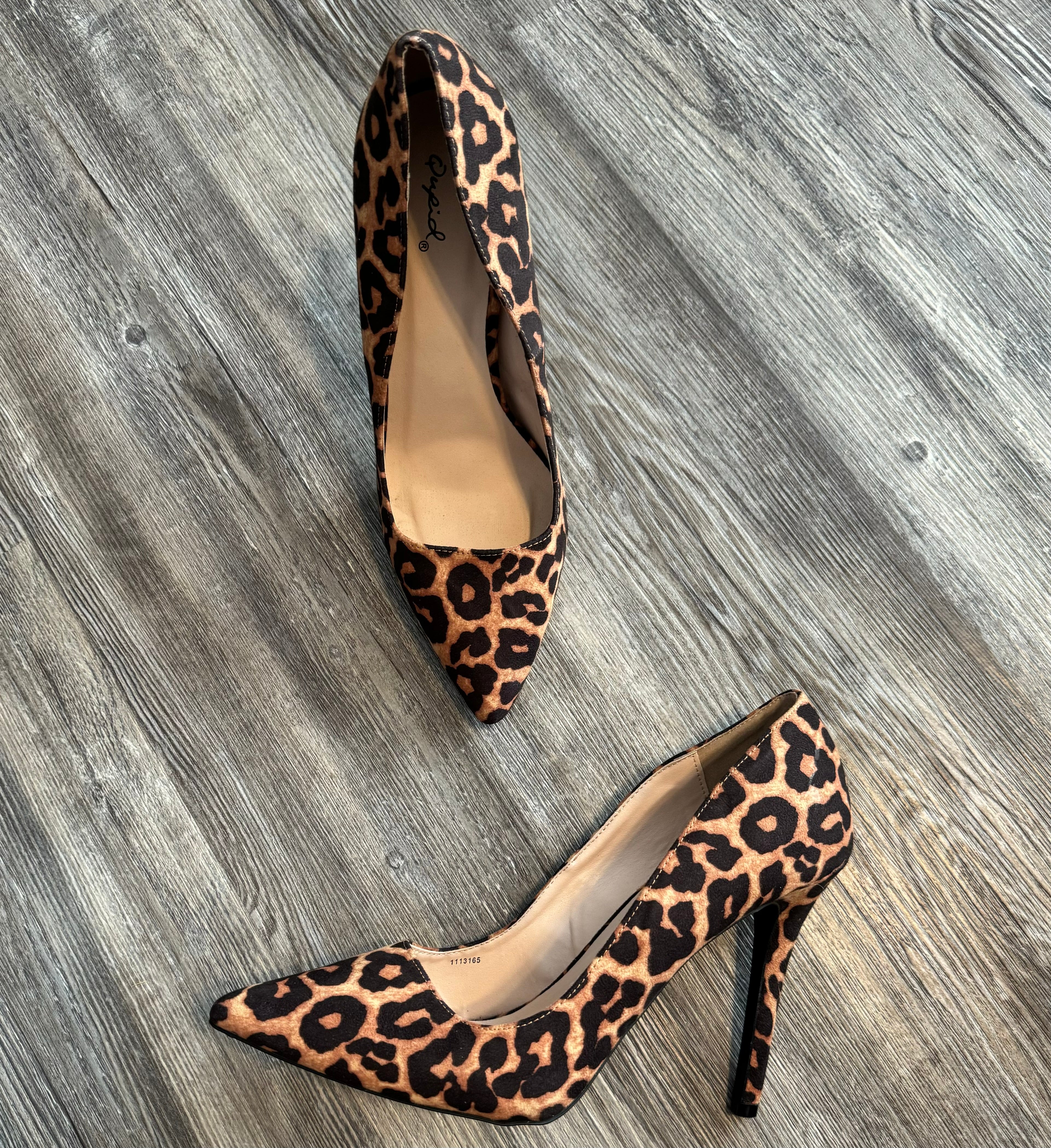 Via spiga maeve kitten hot sale heel